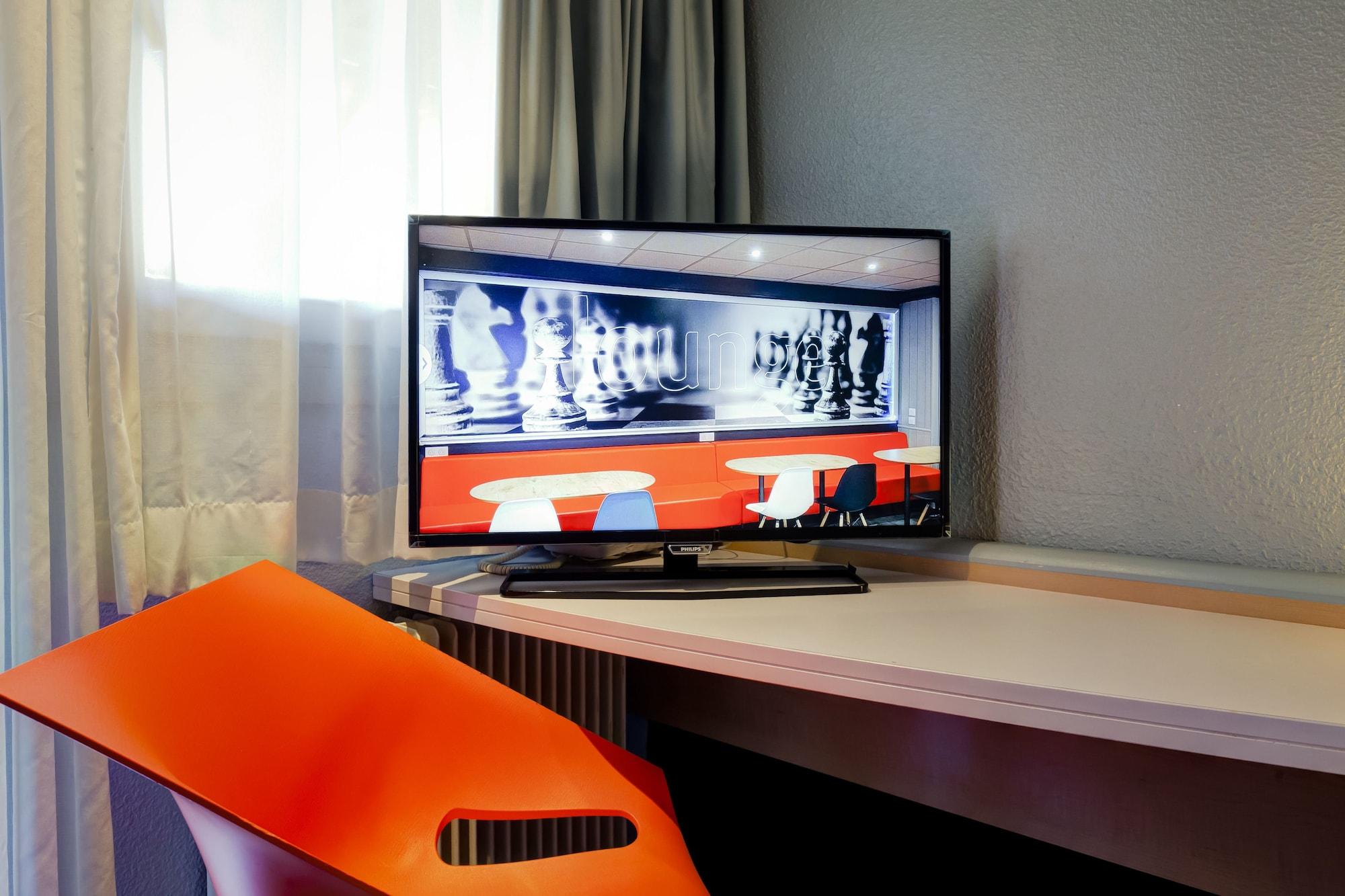 Ibis Lyon Nord Hotel Dardilly Exterior photo